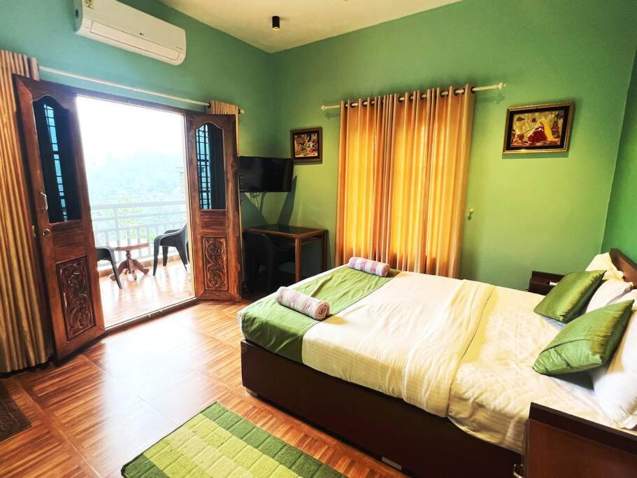 Munnar Blue Mist Bed & Breakfast エクステリア 写真