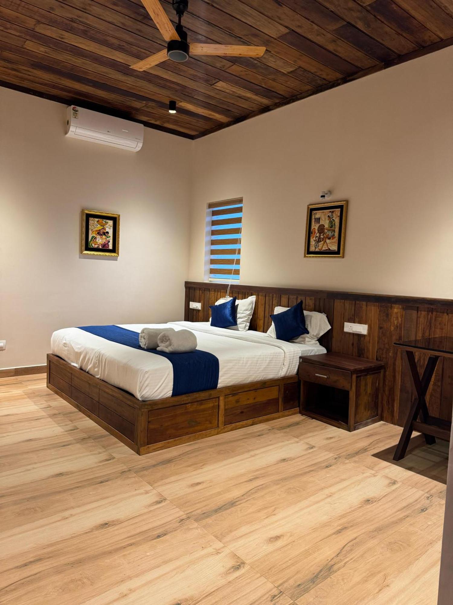 Munnar Blue Mist Bed & Breakfast エクステリア 写真