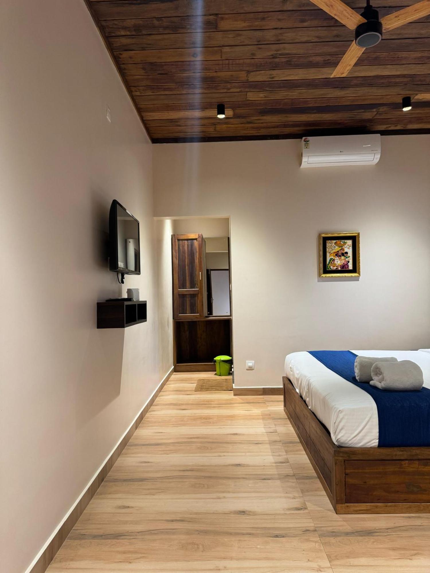 Munnar Blue Mist Bed & Breakfast エクステリア 写真