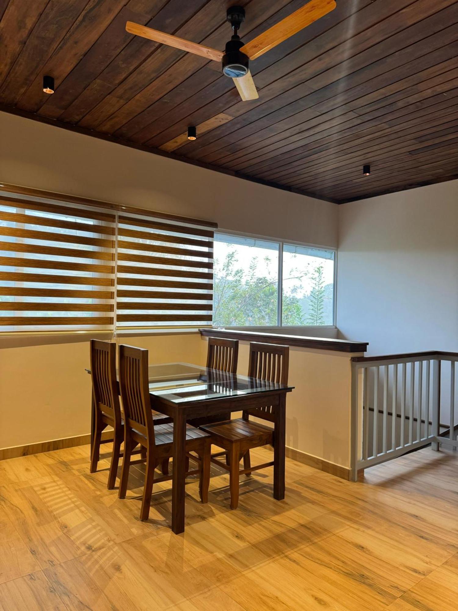 Munnar Blue Mist Bed & Breakfast エクステリア 写真