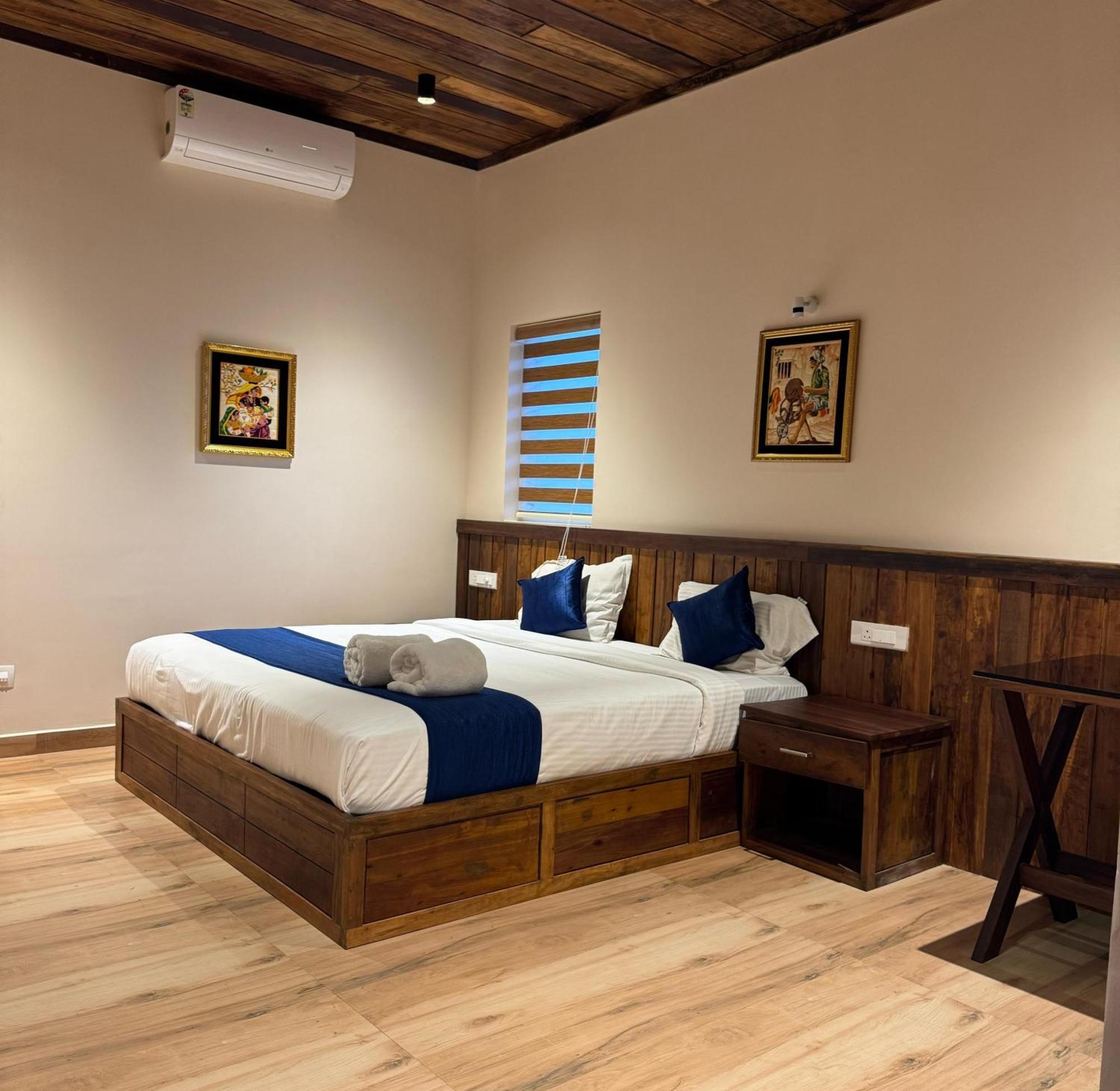 Munnar Blue Mist Bed & Breakfast エクステリア 写真