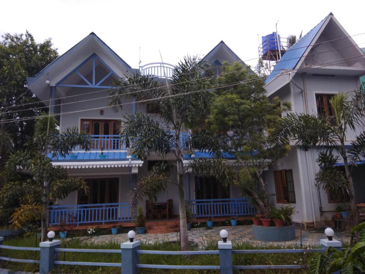 Munnar Blue Mist Bed & Breakfast エクステリア 写真